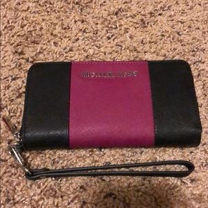 Michael Kors wallet